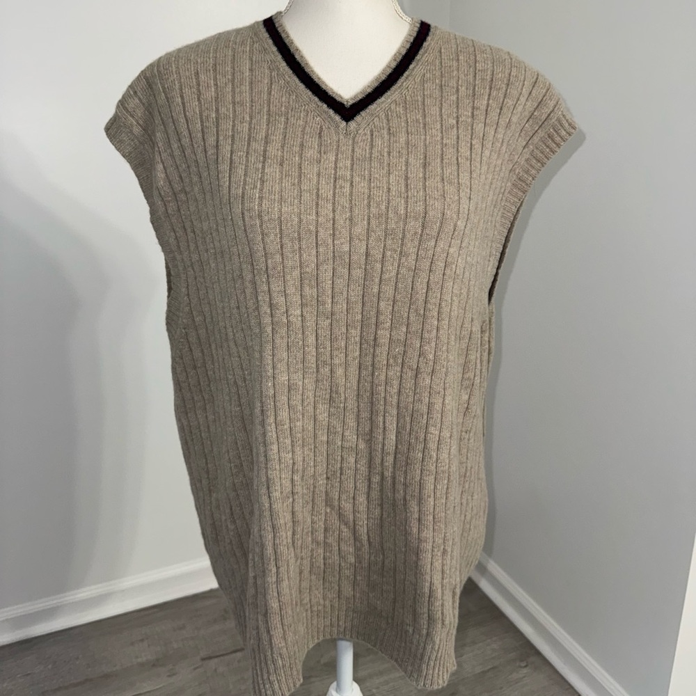 G.H. Bass XL‎ Lambswool Sweater Vest Beige Ribbed V Neck Preppy